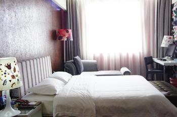 Zhengzhou Oak 5 Seasons Hotel Bagian luar foto